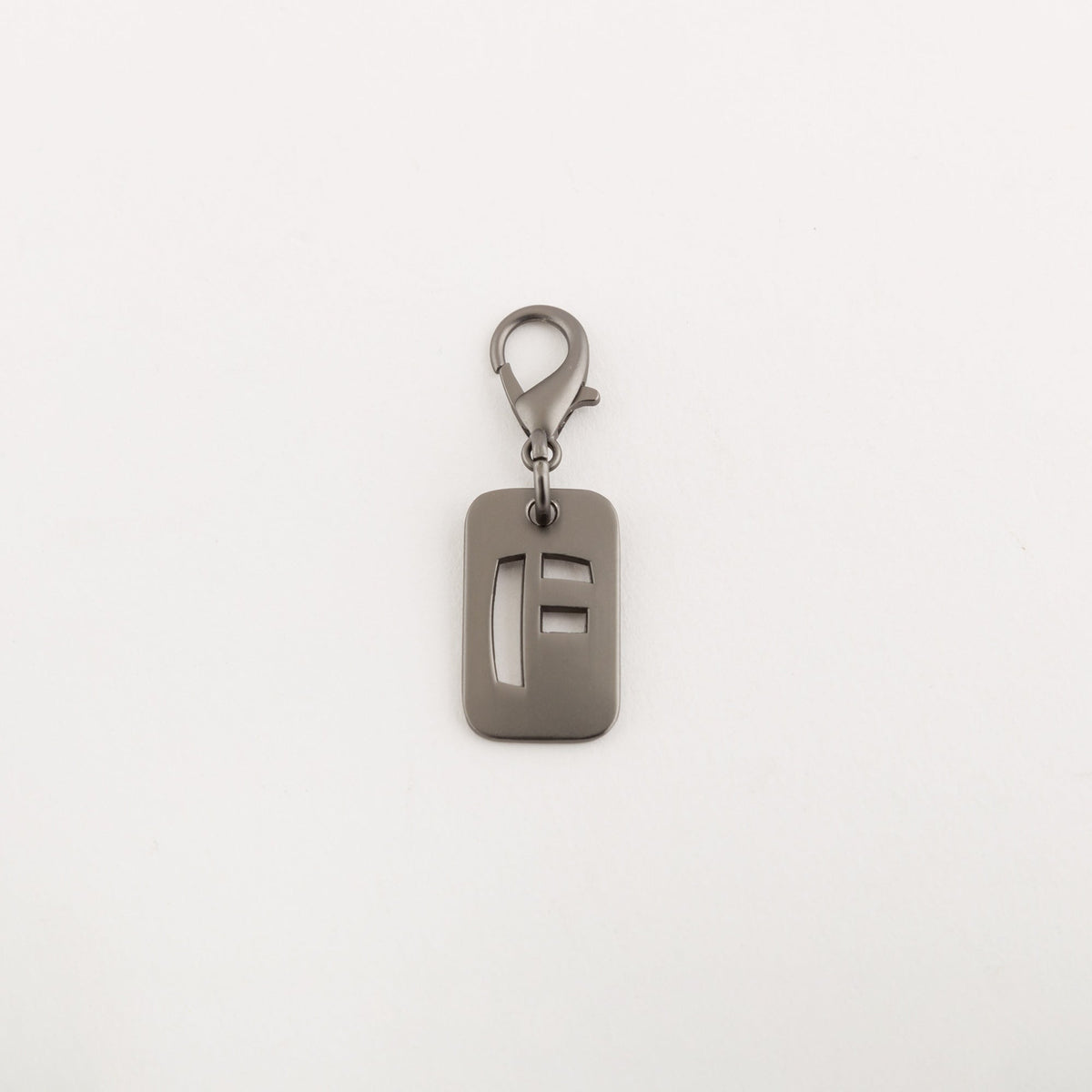 Carpisa Crna Gora – Milo pendant go - Charm – Gunmetal – AAD79406546 – Image 1