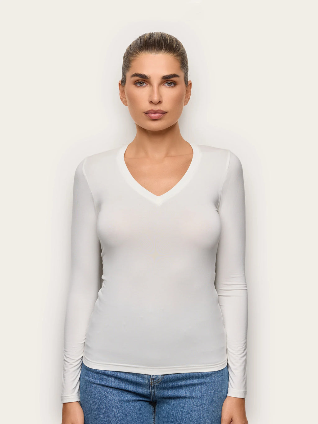 Yamamay Montenegro Long-sleeve v neck T-shirt | AMAD193006096_02.jpg