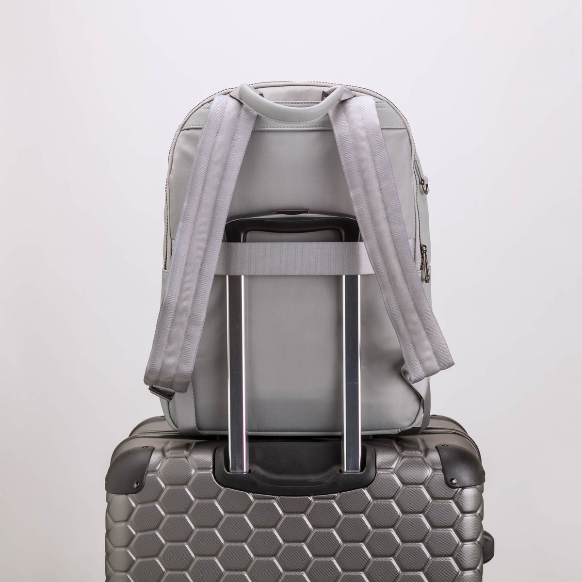 Carpisa Montenegro â€“ Capable pro - Men's Backpack â€“ BSB87501543 â€“ Image 2 |k=BSB8750154302001_02
