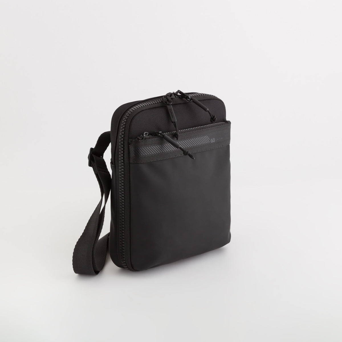 Carpisa Shoulder Bag - Maverick GO â€“ BTC6590344500101_01_basechild â€“ BTC65903445