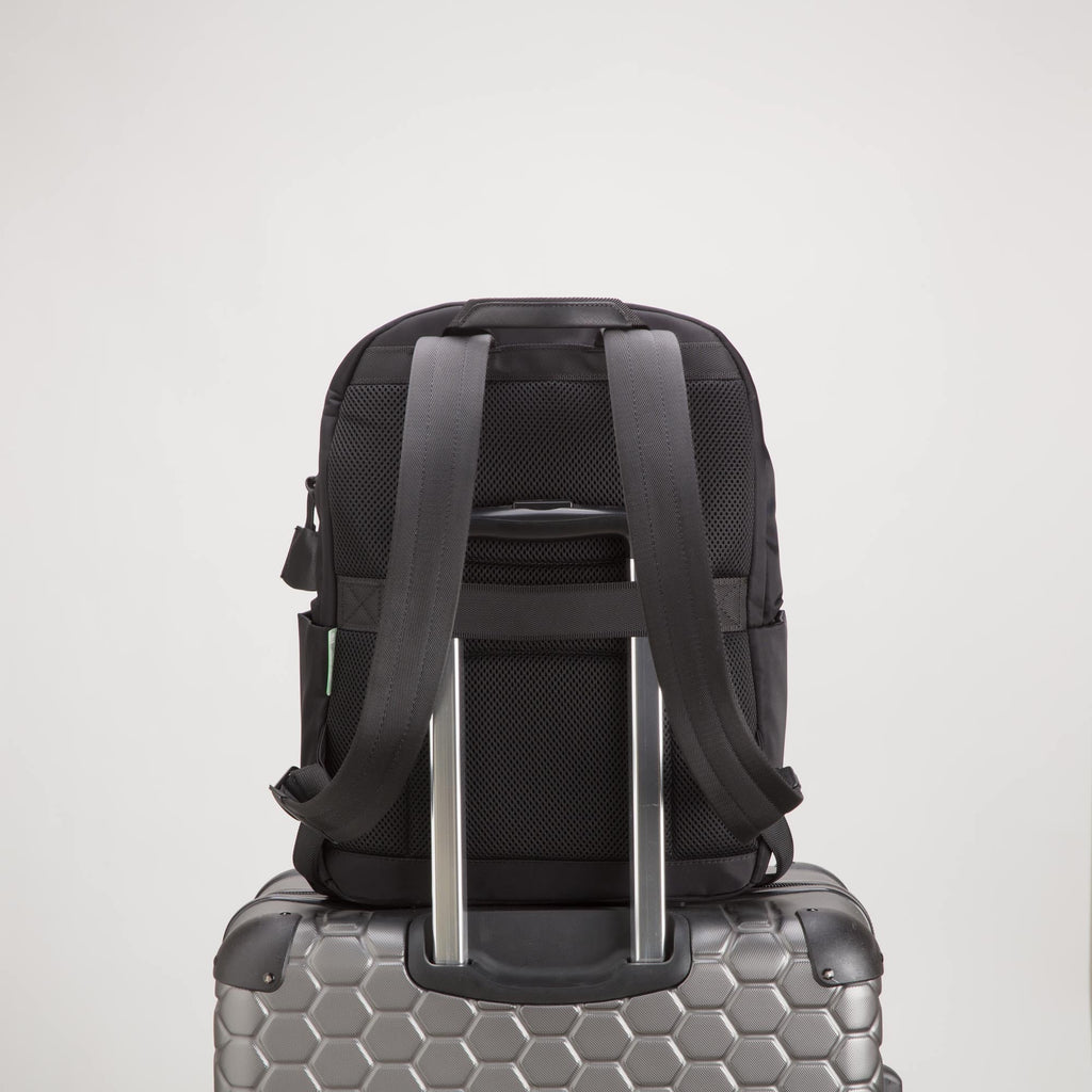 Carpisa Crna Gora â€“ i-Am pro - Men's Backpack â€“ BTD19701946 â€“ Image 2