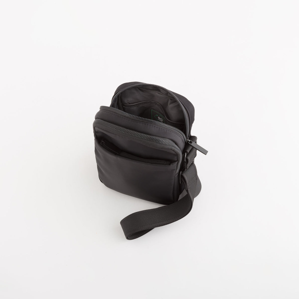 Carpisa Crna Gora â€“ i-Am pro - Men's Shoulder Bag â€“ BTD19705946 â€“ Image 2