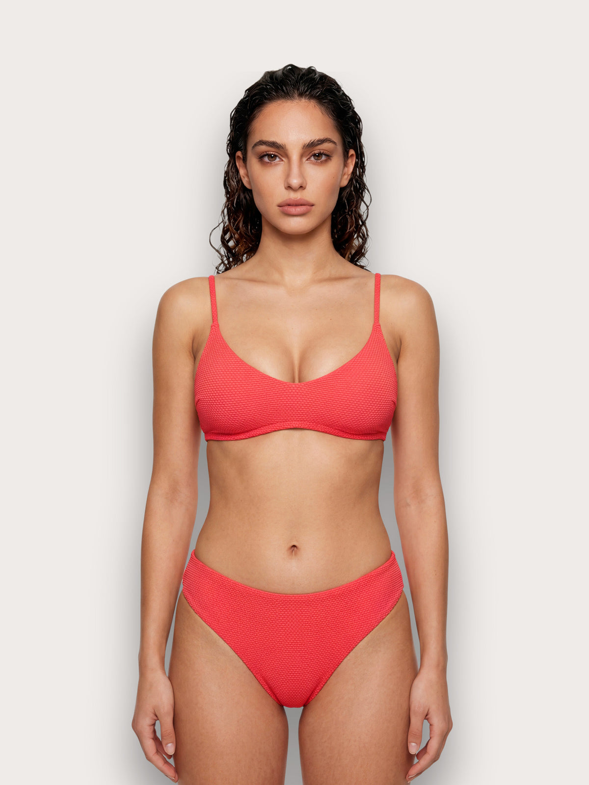 Textured - Bikini gaćice sa srednje visokim bočnim dijelom za žene