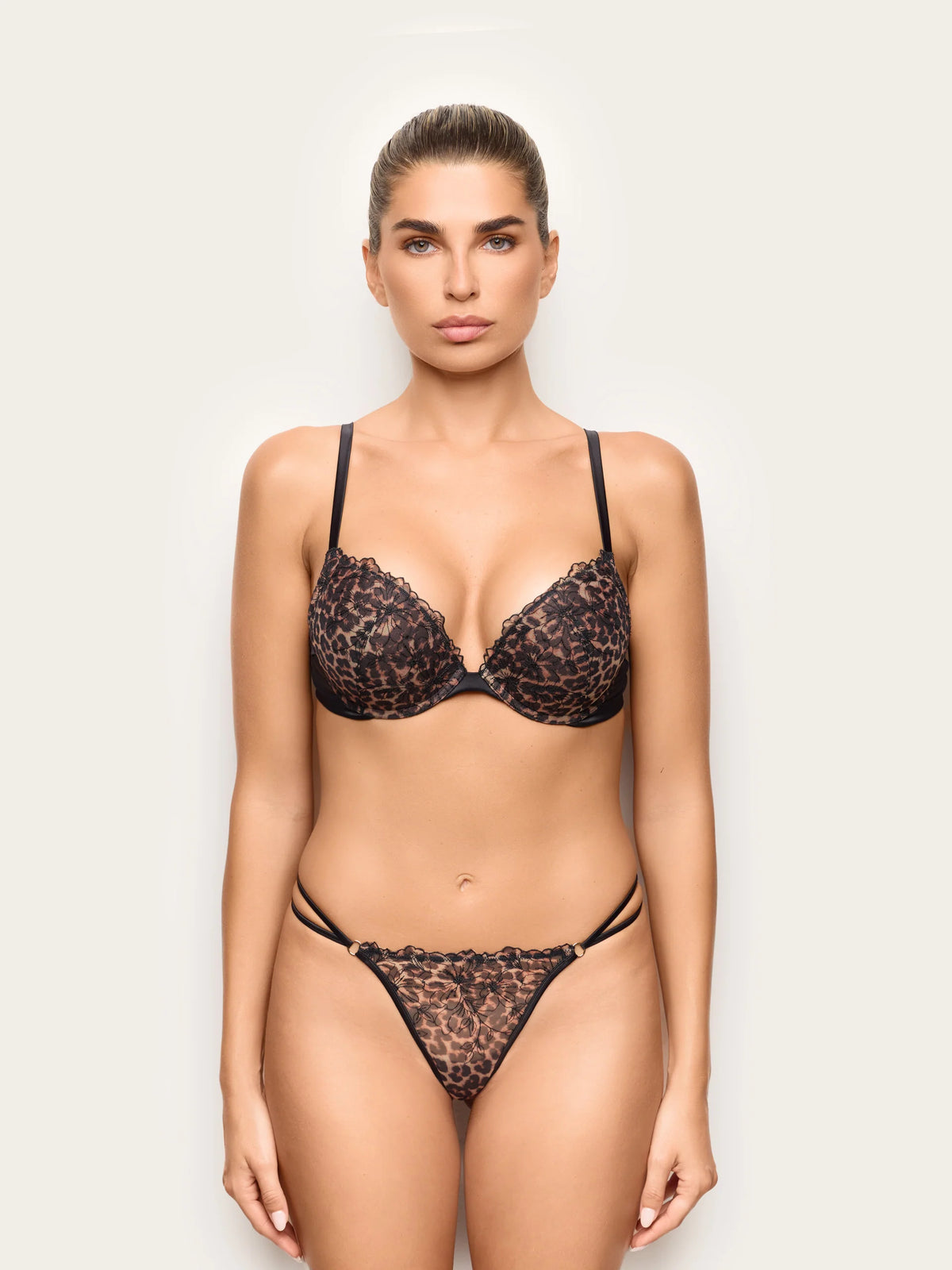 Yamamay Montenegro G-string | IPED193011128_02.jpg