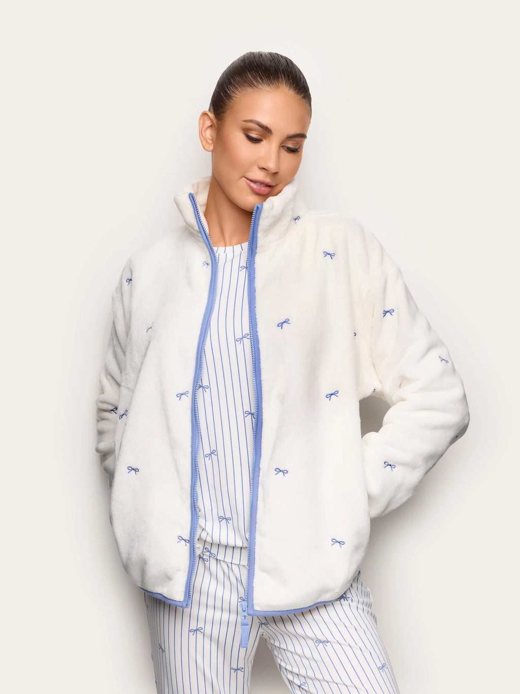 Yamamay Montenegro Bed jacket | PVED193002244_01_807bba52-c517-453e-9e50-50534ead89d6.jpg